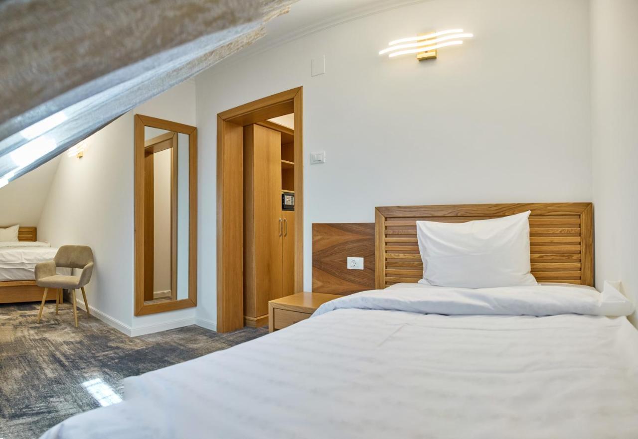 רימניקו סראט Hotel Eden מראה חיצוני תמונה