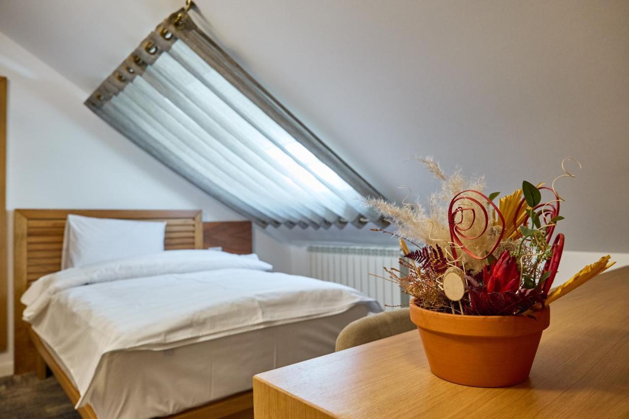 רימניקו סראט Hotel Eden מראה חיצוני תמונה