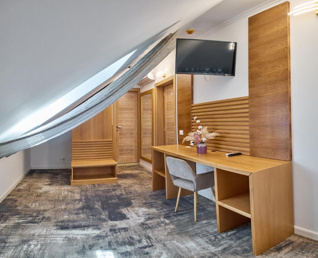 רימניקו סראט Hotel Eden מראה חיצוני תמונה