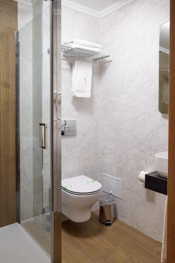 רימניקו סראט Hotel Eden מראה חיצוני תמונה