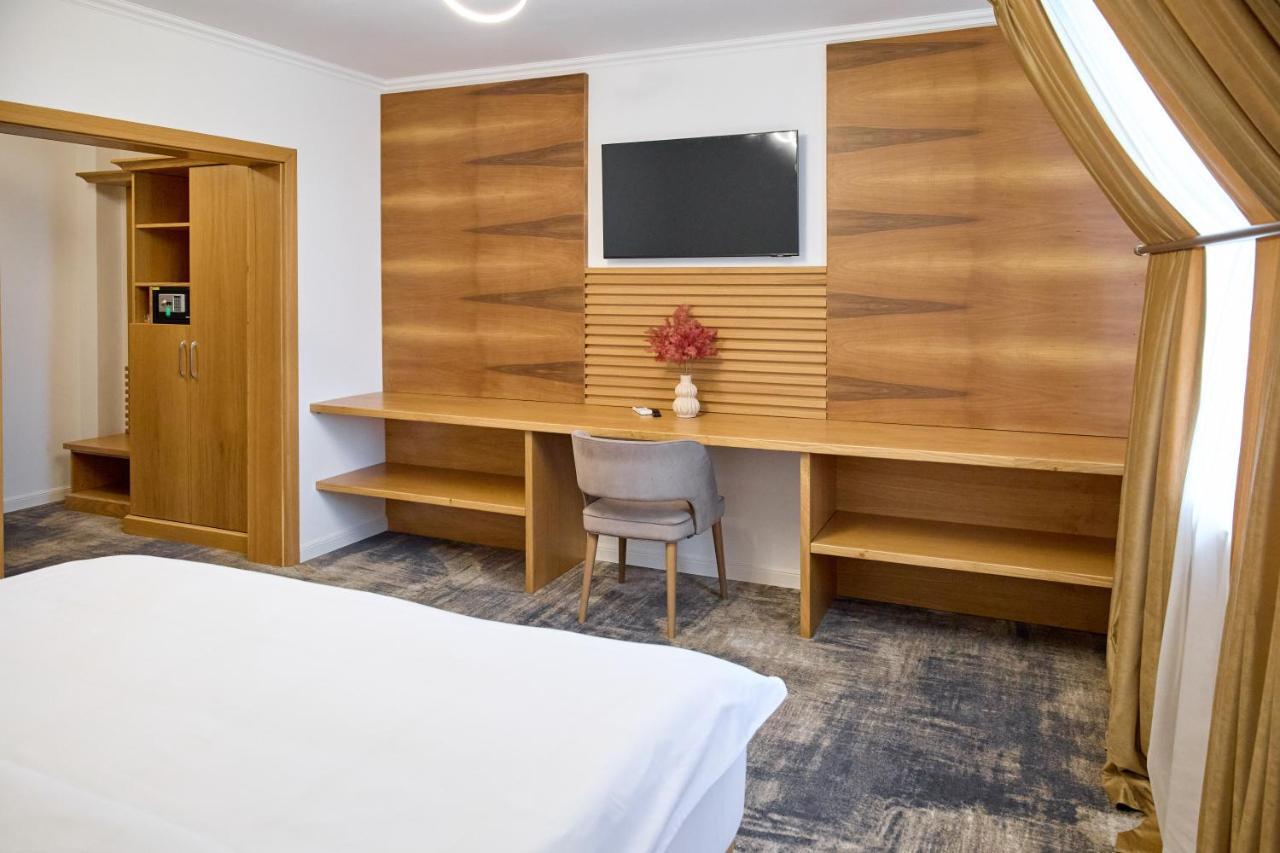 רימניקו סראט Hotel Eden מראה חיצוני תמונה