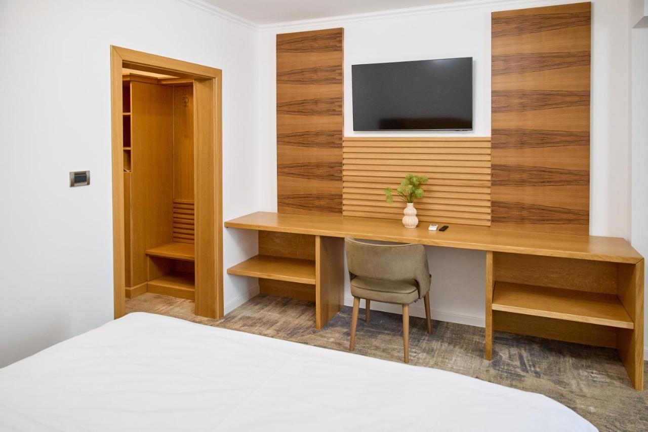 רימניקו סראט Hotel Eden מראה חיצוני תמונה