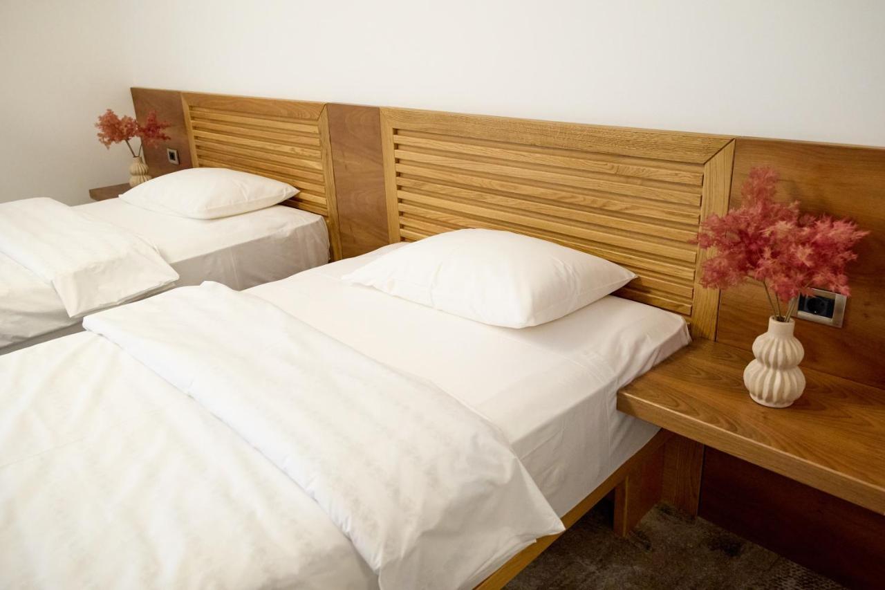 רימניקו סראט Hotel Eden מראה חיצוני תמונה