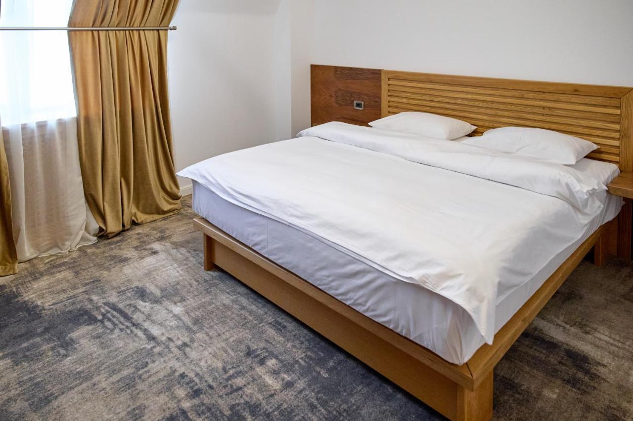 רימניקו סראט Hotel Eden מראה חיצוני תמונה