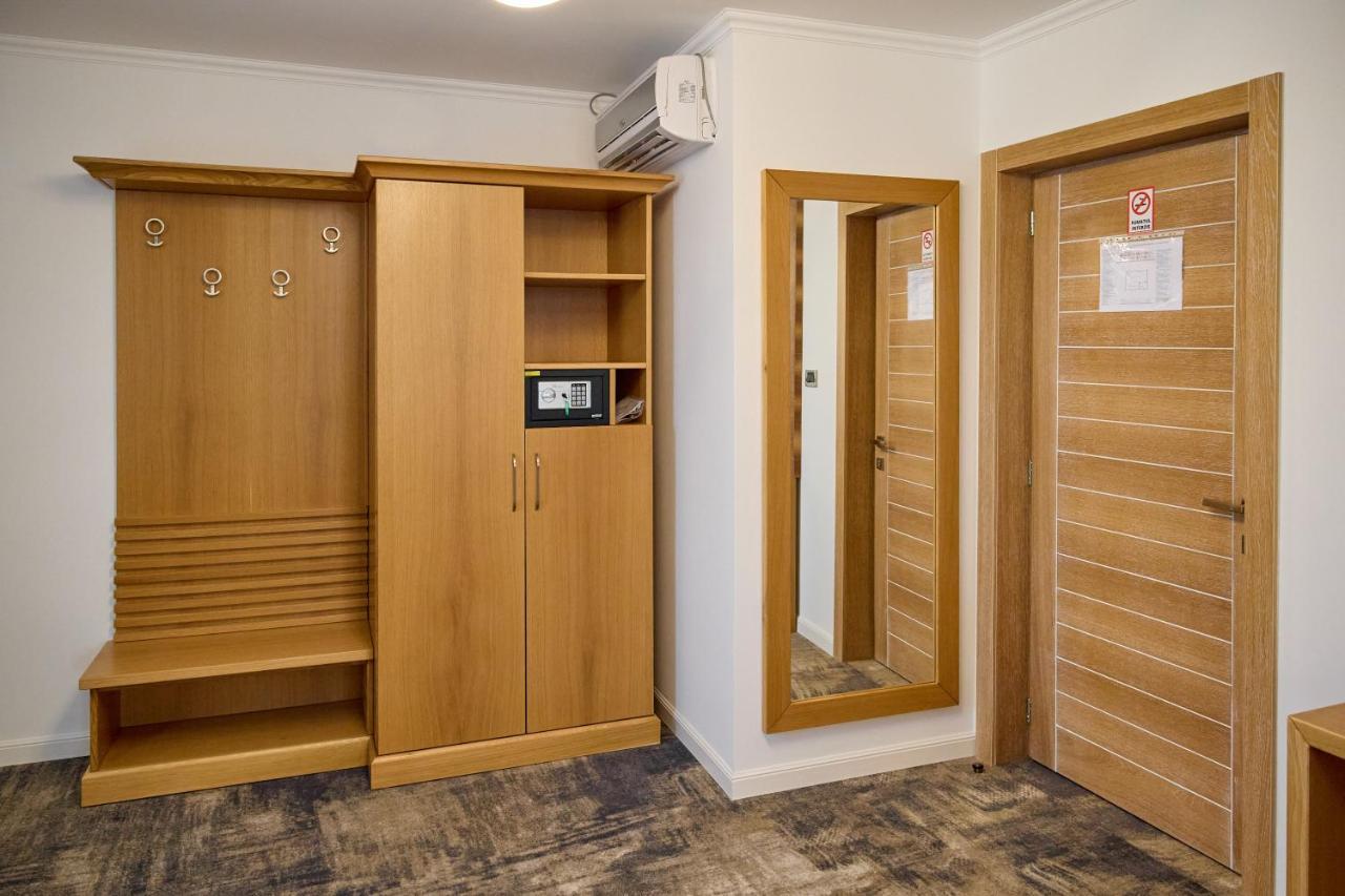 רימניקו סראט Hotel Eden מראה חיצוני תמונה